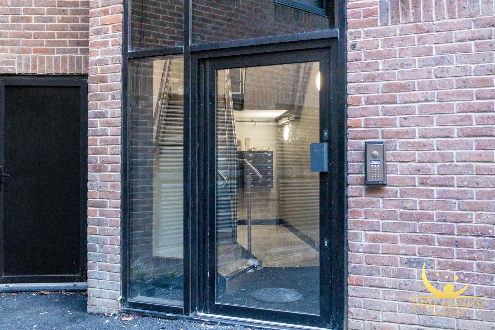 Modern 1-Bedroom Apartment In Leeds City Centre Sleeps 2 Central Station 外观 照片